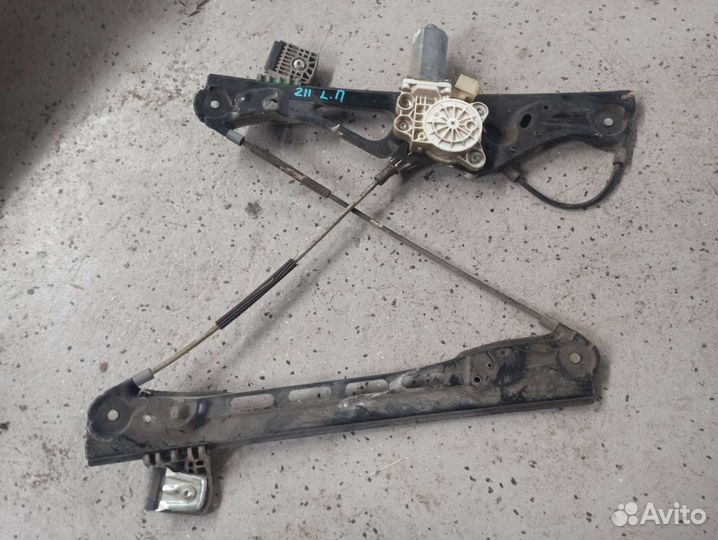 Стеклоподъемник электрический передний левый Merce