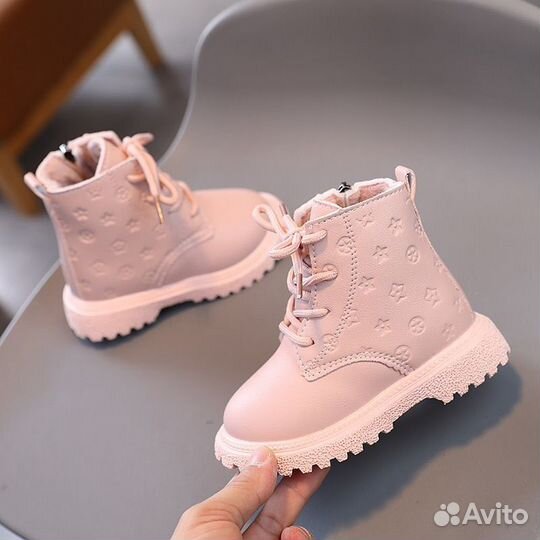 Ботинки для девочки