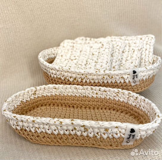 Подарочный набор сервировочные корзинки и салфетки