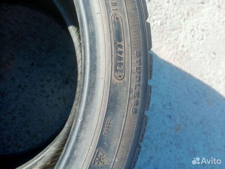 Dunlop DSX-2 235/40 R19 98H