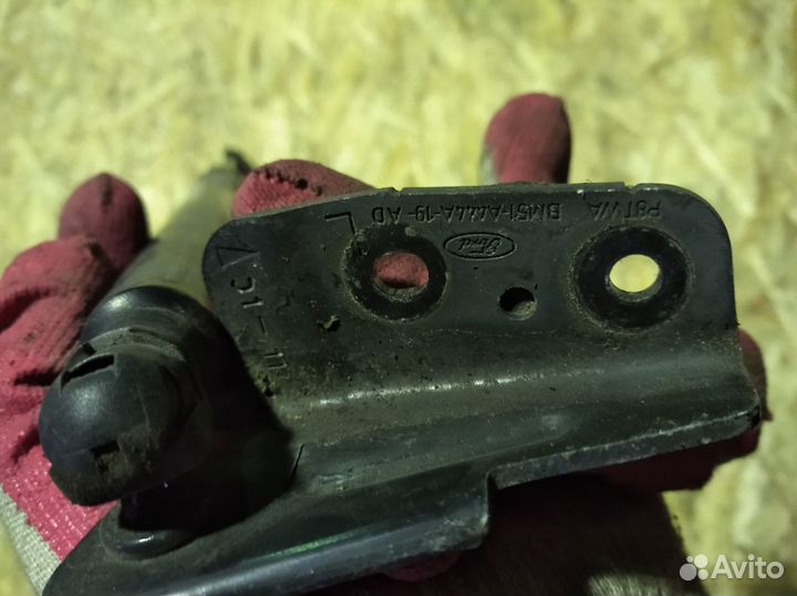 Амортизатор крышки багажника Форд Фокус Мондео