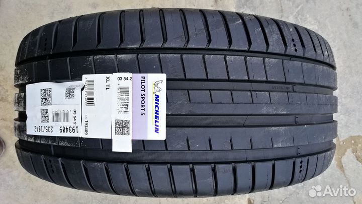 Michelin Pilot Sport 5 255/35 R20 97Y