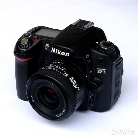 Зеркальный фотоаппарат nikon D80