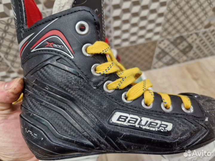 Хоккейные коньки bauer vapor x300