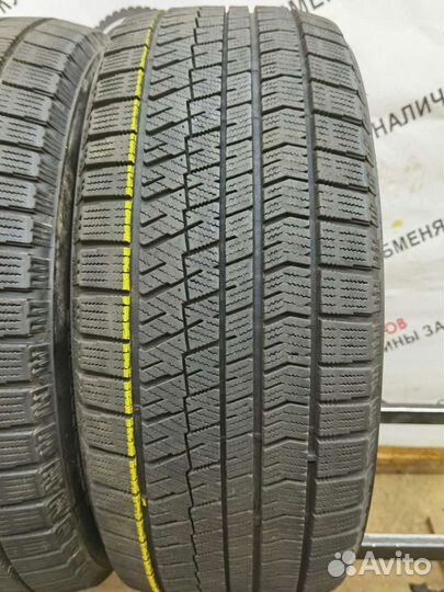 Bridgestone Blizzak VRX2 235/50 R18 97H