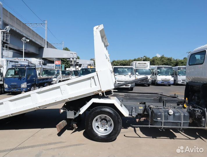 Isuzu Elf, 2017