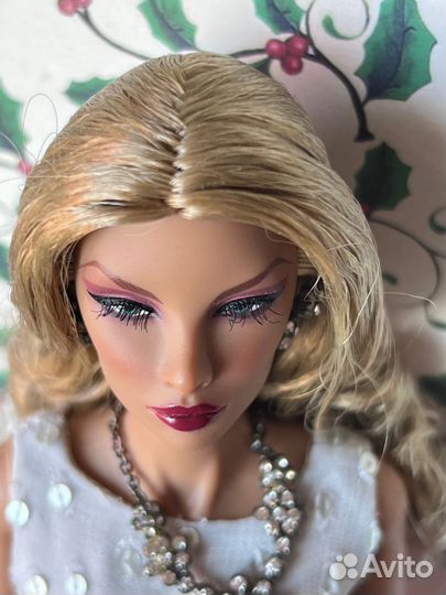 Fashion Royalty Natalia Fatale