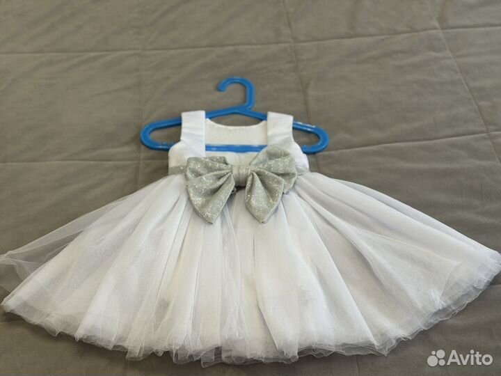 Платье для девочки нарядное 92