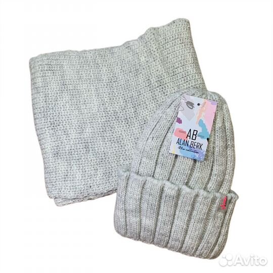 Шапка женская вязаная