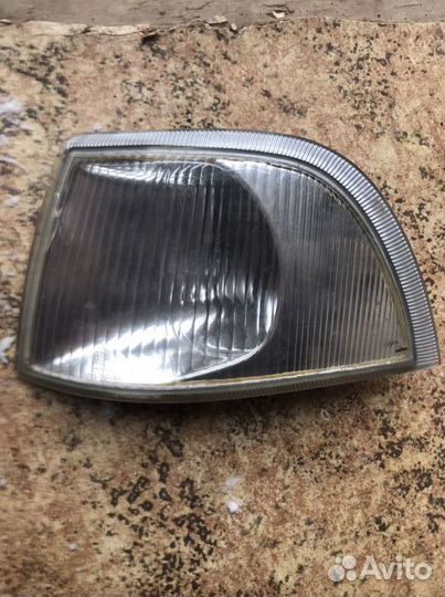 Поворотник Volvo s40 1997