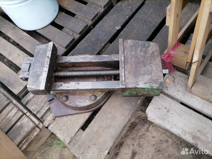 Тиски станочные большие