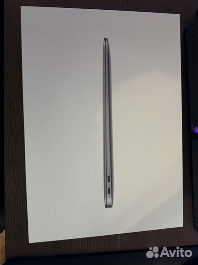 Macbook air 13 m1 8 256