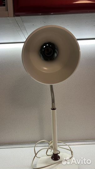 Лампа настольная