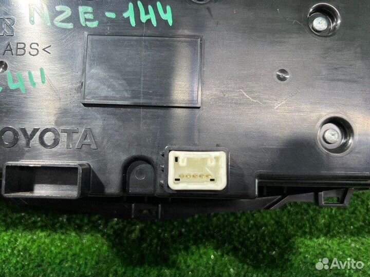 Блок управления климат-контролем Toyota Corolla