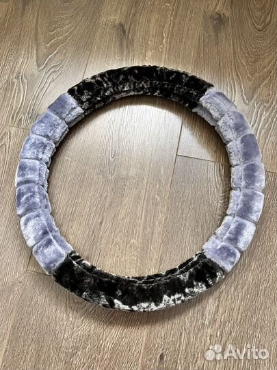 Меховой чехол для руля