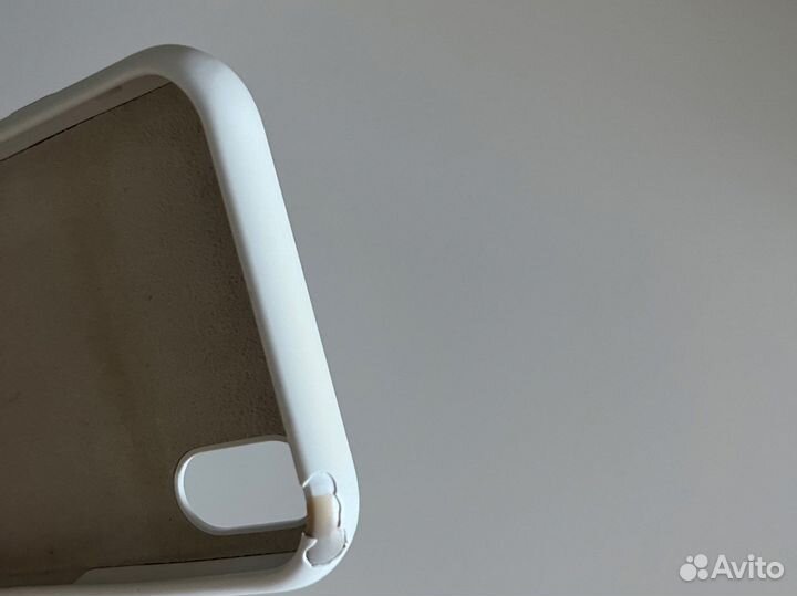 Чехол Smart Battery Case для iPhone XR б/у