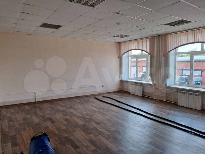 Офис, 400 м²