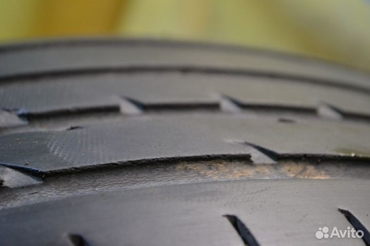 Nexen N8000 235/65 R17