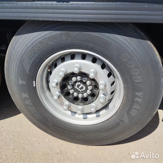 Полуприцеп тентованный Krone SD, 2024