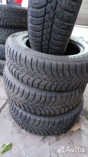 Bridgestone Ice Cruiser 7000 235/65 R17