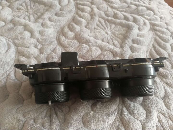 Блок управления печкой mitsubishi acx