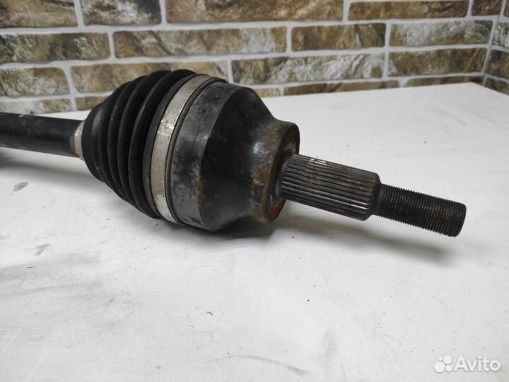 Привод передний левый Jeep Grand Cherokee WK2 3.0