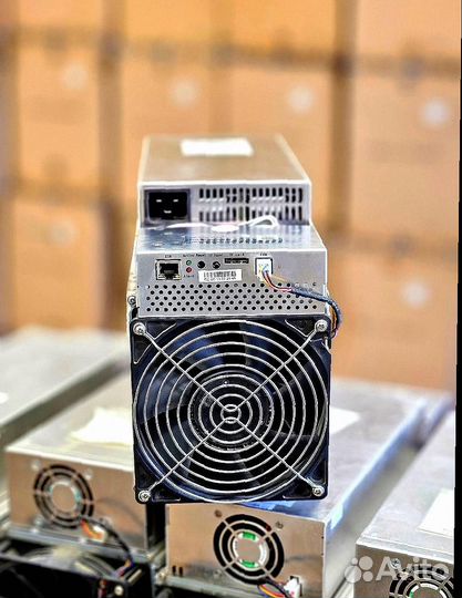 Bitman Antminer S21 XP 270 Th/s