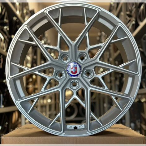 Литые диски HRE FF10 8×R18 5×114.3