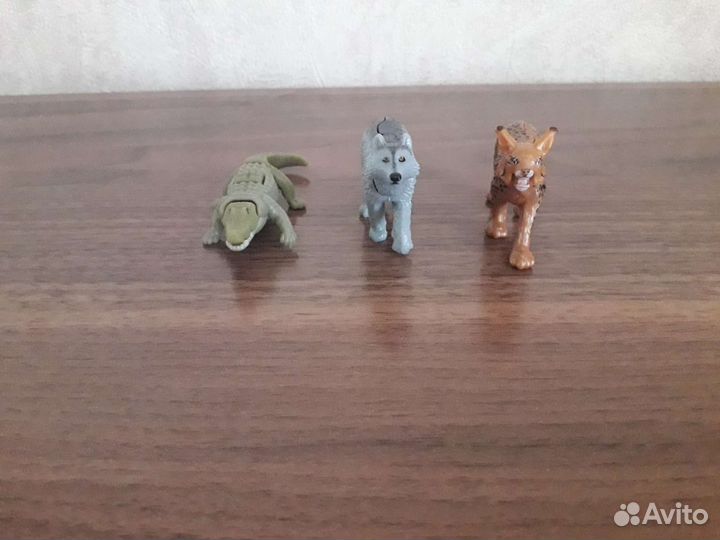 Игрушки из серии kinder natoons 2021
