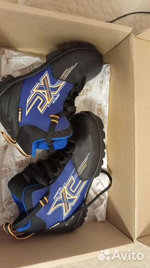 Лыжные ботинки