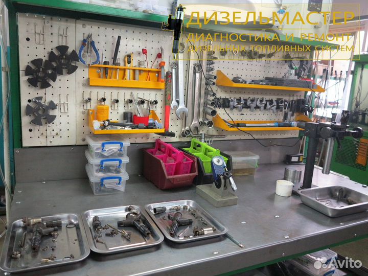 Форсунка Mercedes Sprinter OM611 0445110190