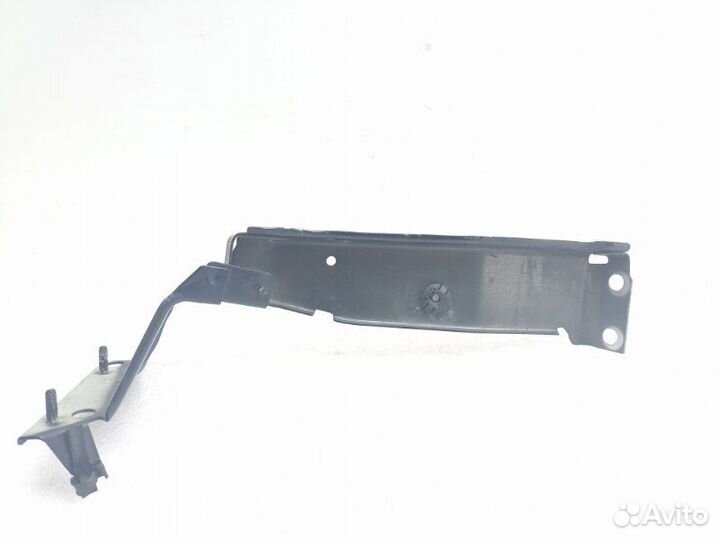 Кронштейн крыла передний правый Audi A4 B8 2009