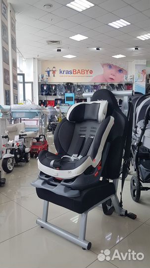 Автокресло Carmate Swing Moon (9-25 кг)