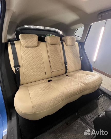 Чехлы из экокожи на Mitsubishi Outlander 3