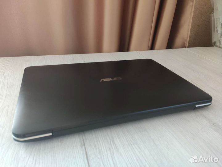 Ноутбук asus X555L intel core i5