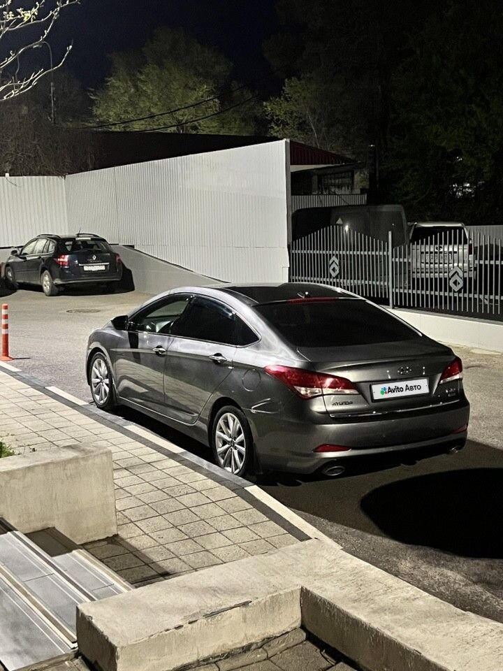 Hyundai i40: фото из отзыва
