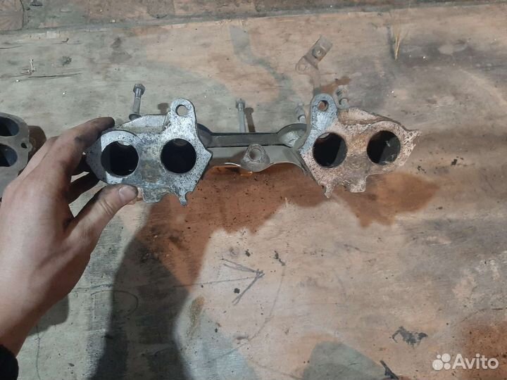 Впускной коллектор ваз 2111