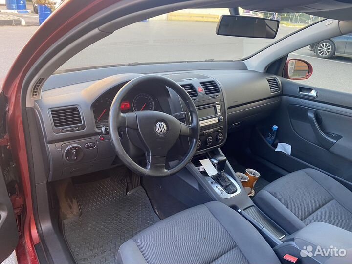 Volkswagen Golf 1.6 AT, 2005, 240 000 км