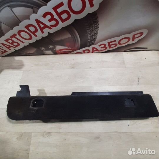 Обшивка багажника правая Porsche Cayenne 955/957