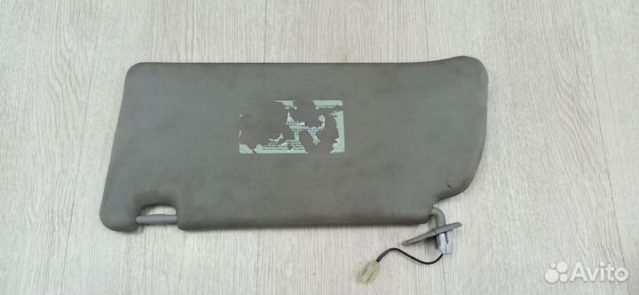 Козырек солнцезащитный Nissan pathfinder R51 Прав