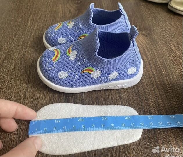 Кроссовки для девочки