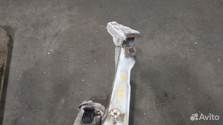 Рамка передняя Toyota RAV 4, 2004