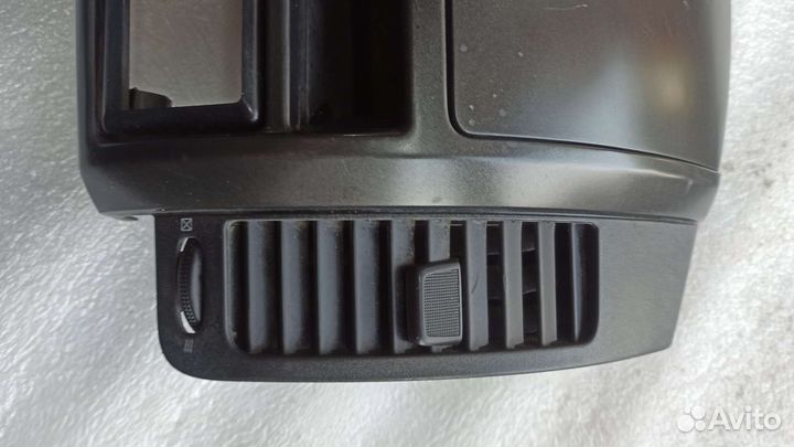 Консоль центральная с бардачком Nissan Note