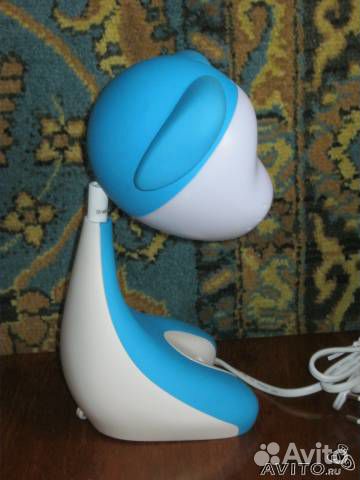 Настольная лампа