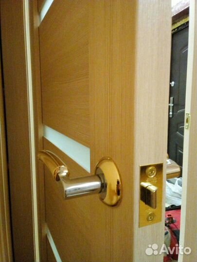 Двери входные и межкомнатные