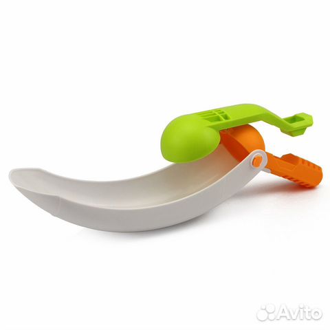 Игрушка 2в1 для формирования снежков и снежкомет