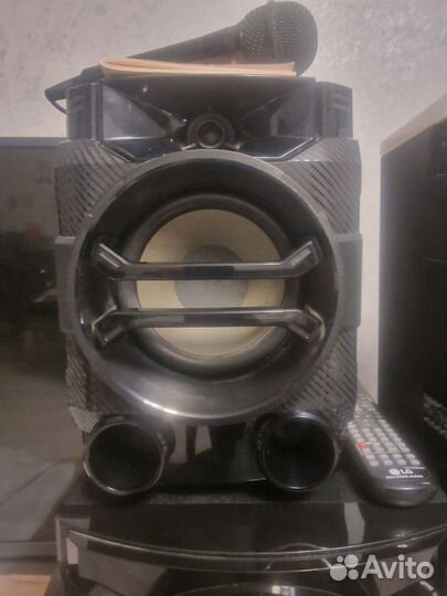 Музыкальный центр LG DM 5660K xboom karaoke