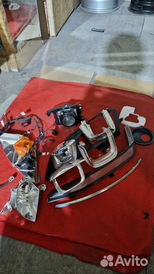 Разбитая фара golf 7 GTI левая