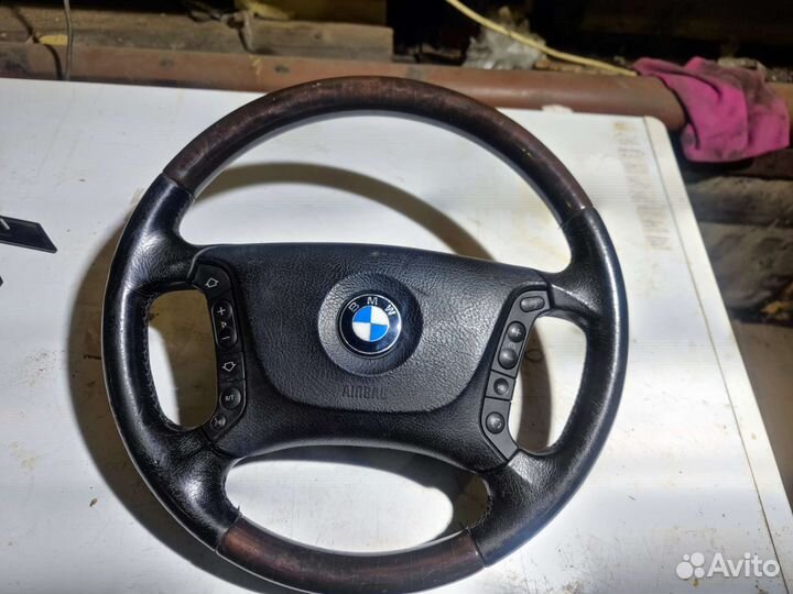 Руль деревянный на BMW