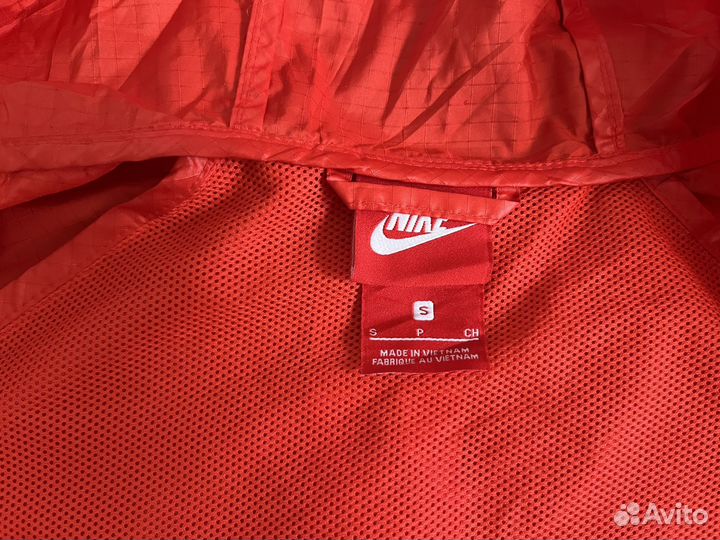 Nike Windrunner S женская беговая ветровка